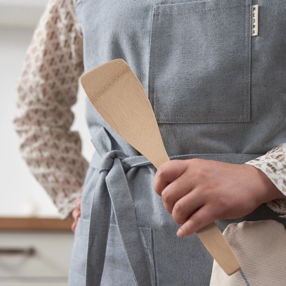 Left Handed Bamboo Spatula - Image 3